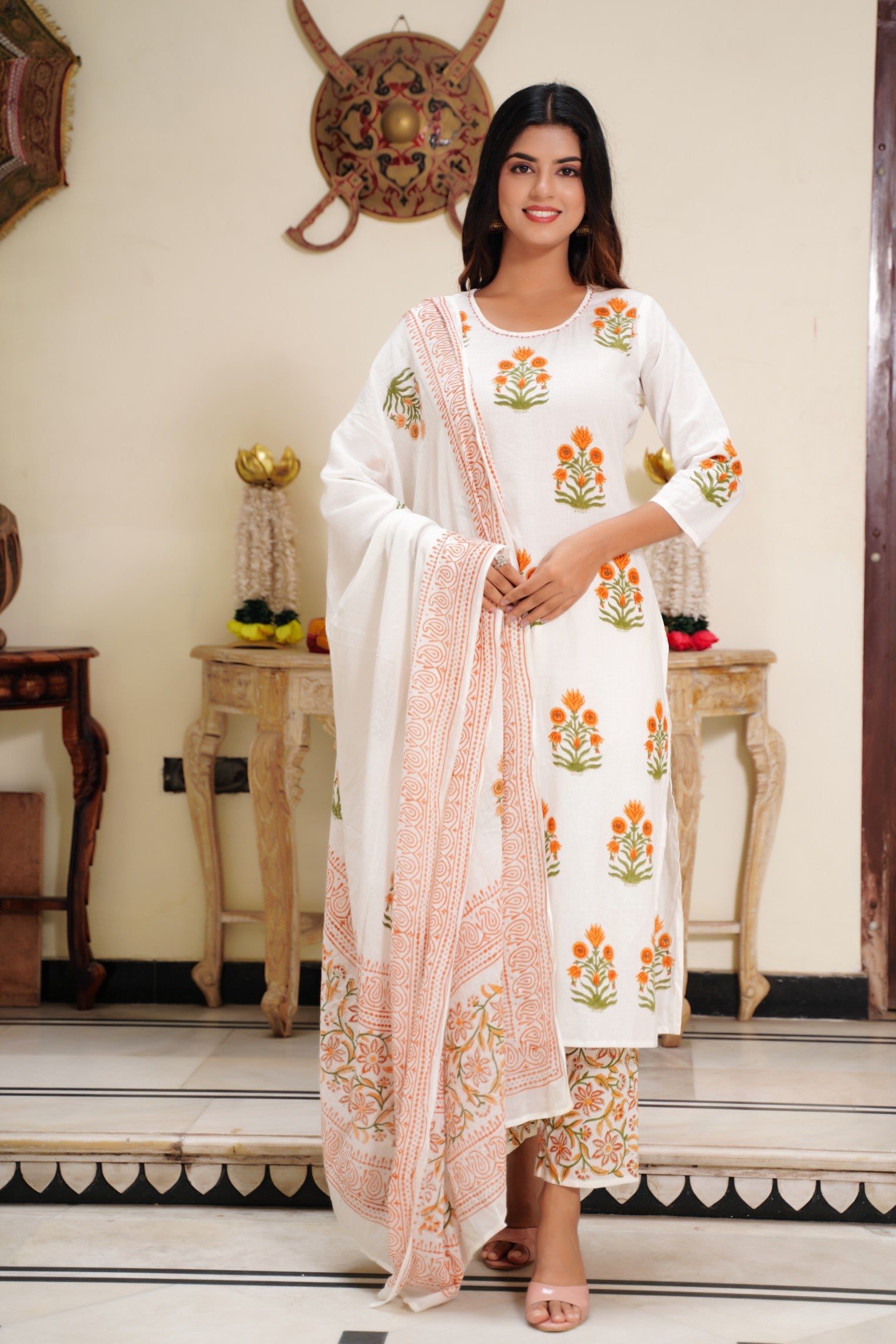 White Handblock Women Kurta And Pant Set